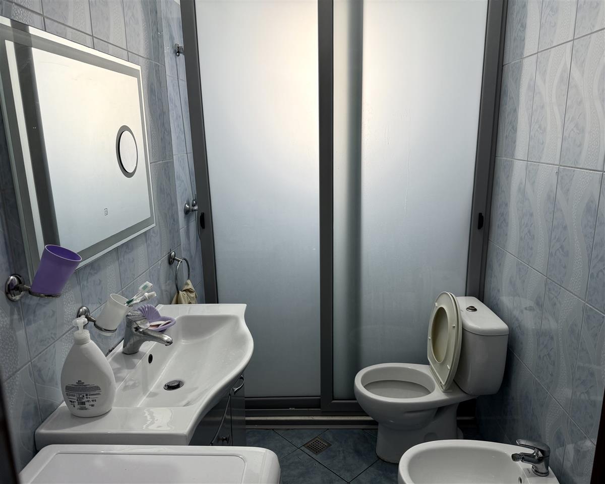 Shitet Apartament 2+1 ne Vlore