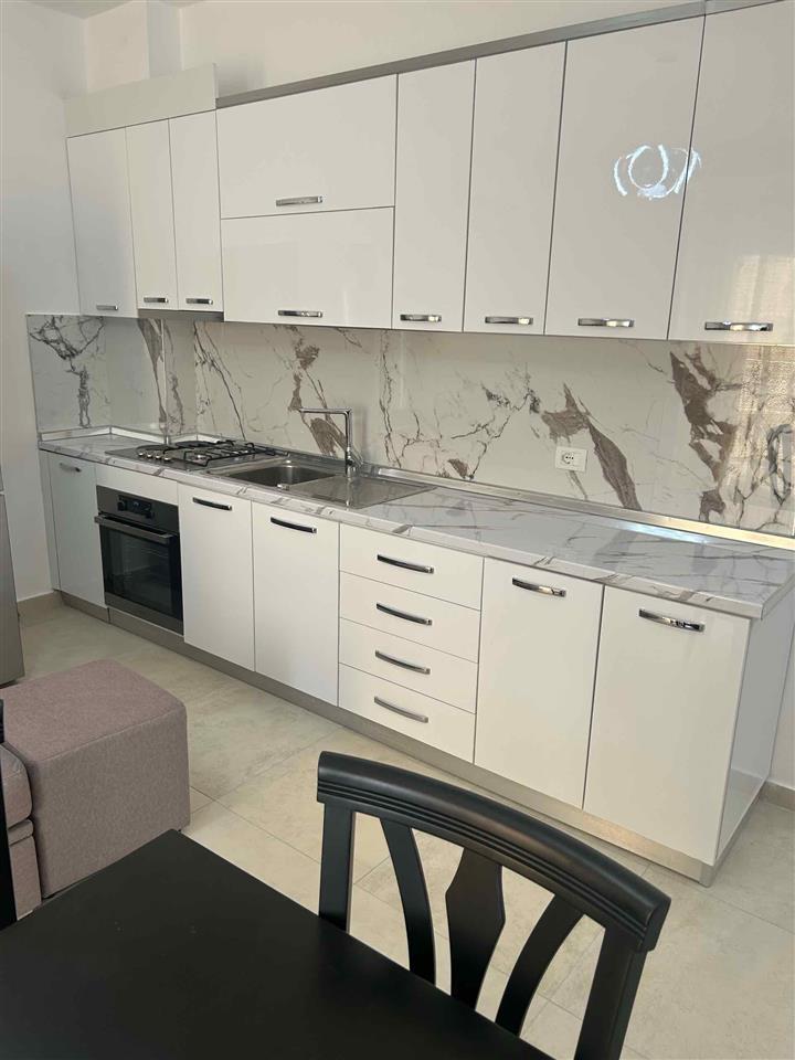 Apartament 1+1 per qera ne Durres