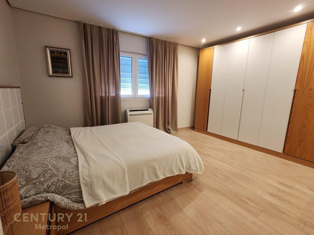 Apartament me qira 3+1+2