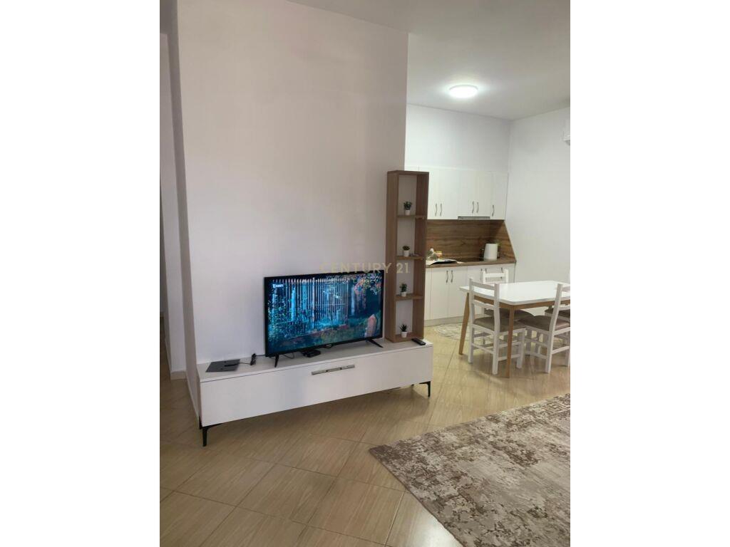 Apartament 1+1 Për Qira në Shkozë
