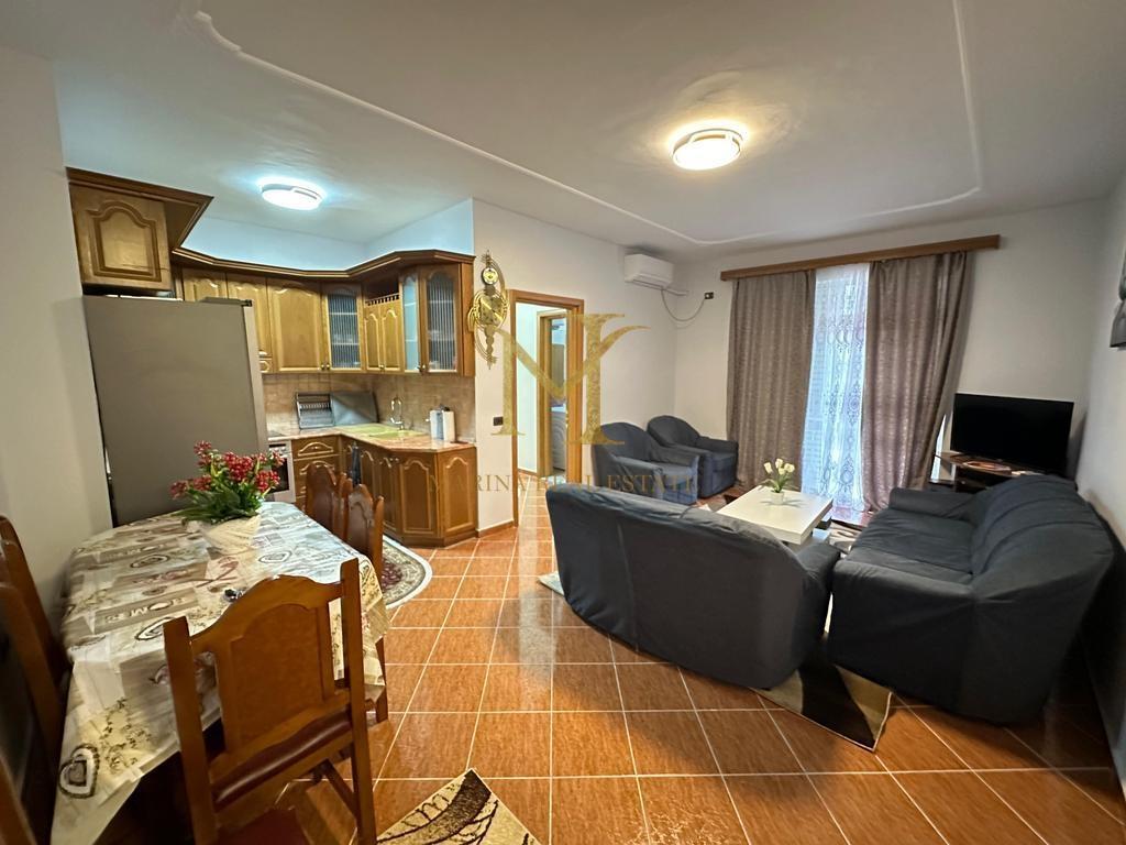 APARTAMENT 2+1 PER QERA PRANE SHKOLLES BAJRAM CURRI , PLAZH