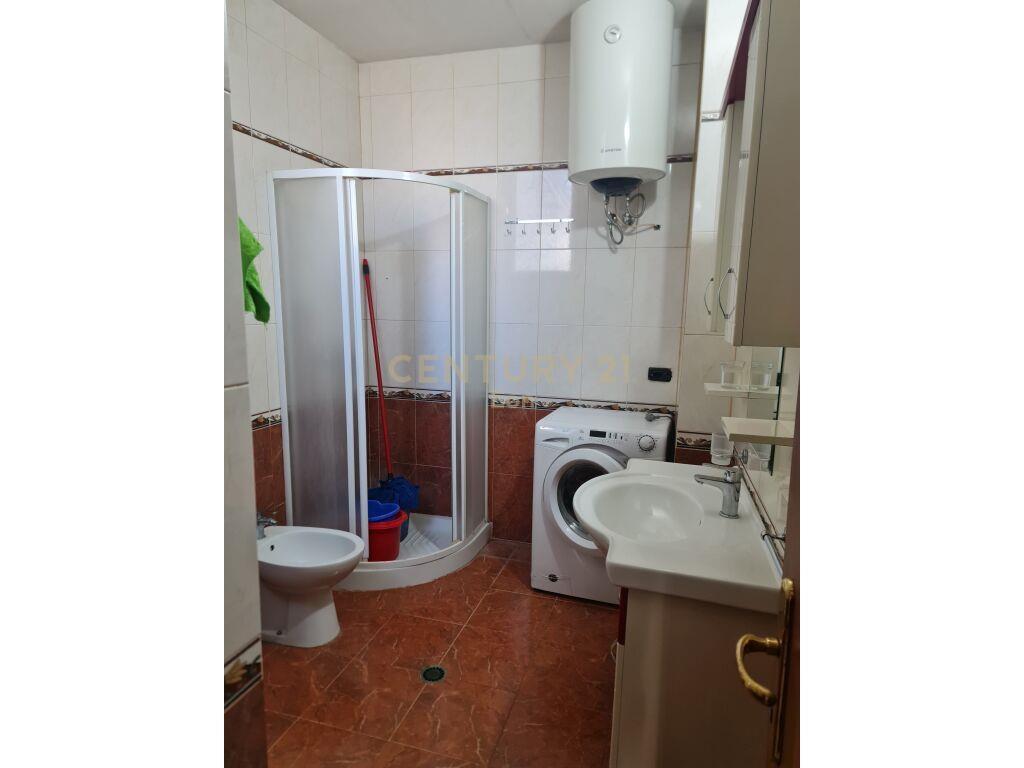 SHITET APARTAMENT 2+1+2 NE DURRES PAMJE DETI!