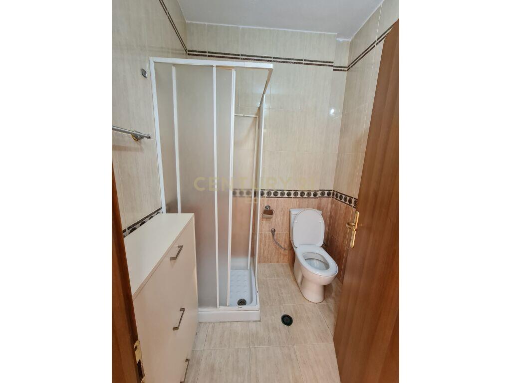 SHITET APARTAMENT 2+1+2 NE DURRES PAMJE DETI!