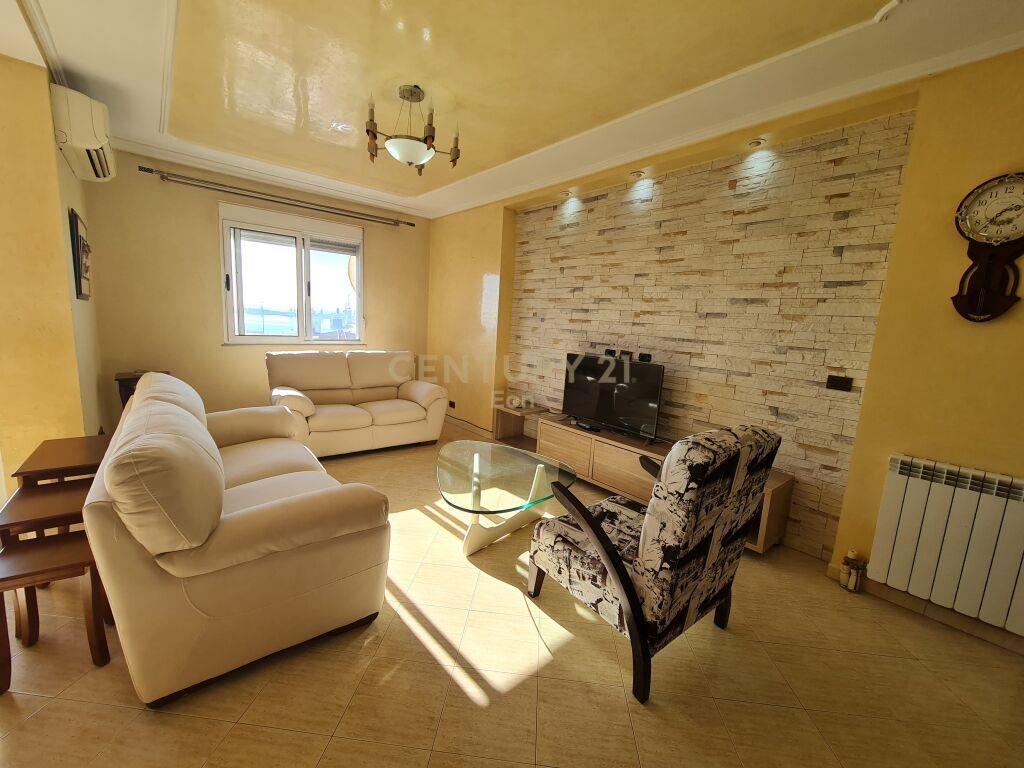 SHITET APARTAMENT 2+1+2 NE DURRES PAMJE DETI!