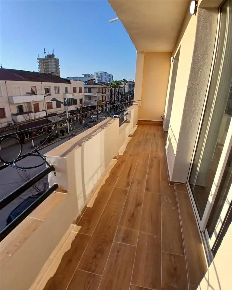 Kavaje,apartament 2+1 me planimetri super,50 m nga qendra.