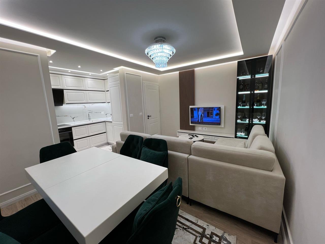 Shitet apartament gati per tu punuar ne booking dhe bnb