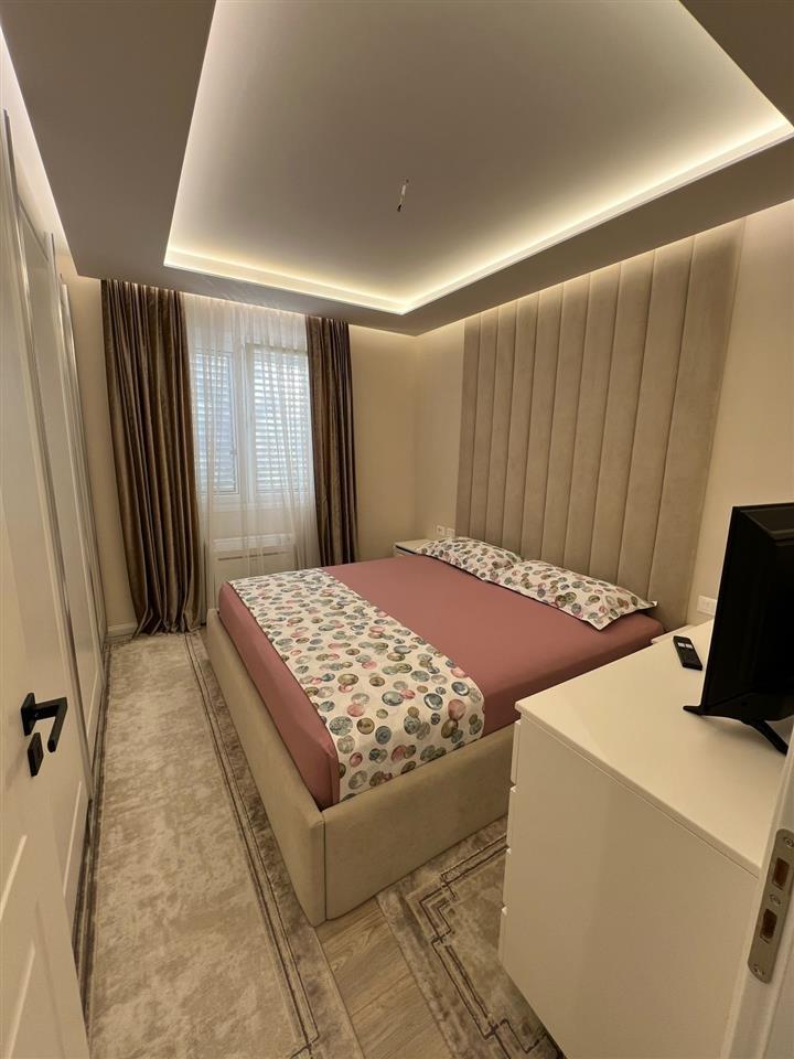 Shitet apartament gati per tu punuar ne booking dhe bnb