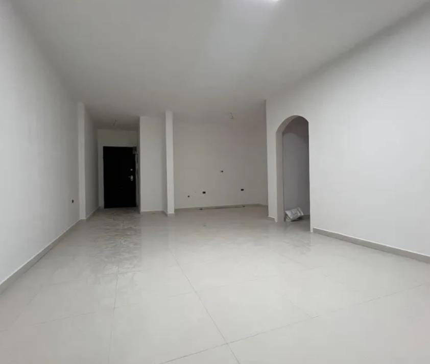 Jepet apartament me qera per biznes ne Tirane te re.