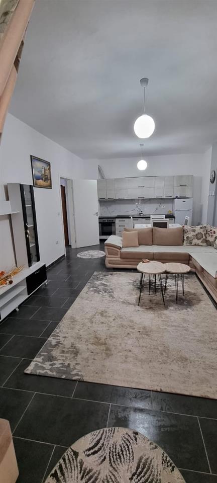 Hyrje e Mobiluar 350 Mije leke muaj