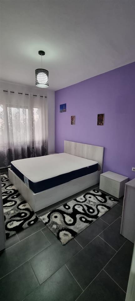 Hyrje e Mobiluar 350 Mije leke muaj