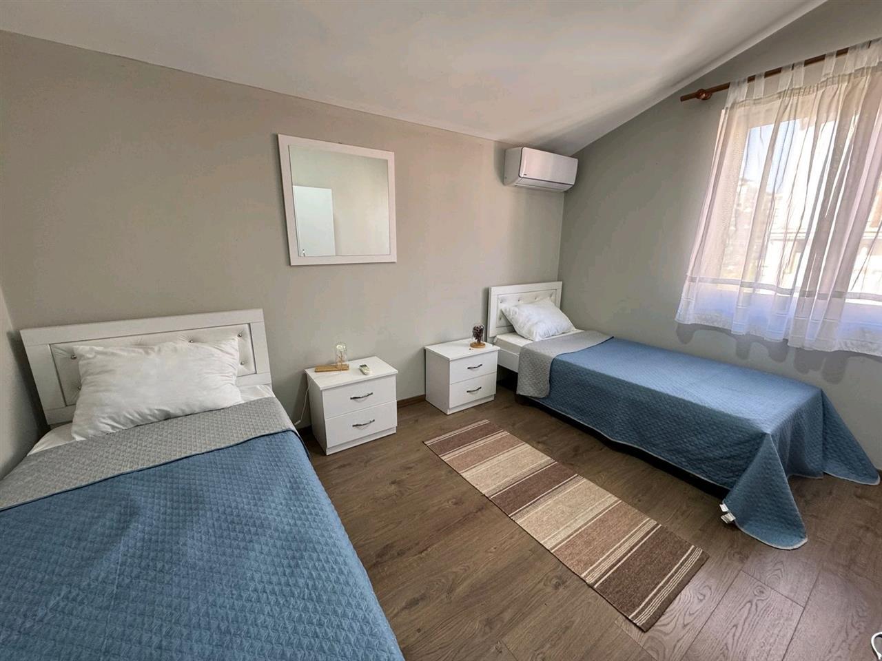 Jepet me qera apartamenti 3+1+2,komuna e parisit