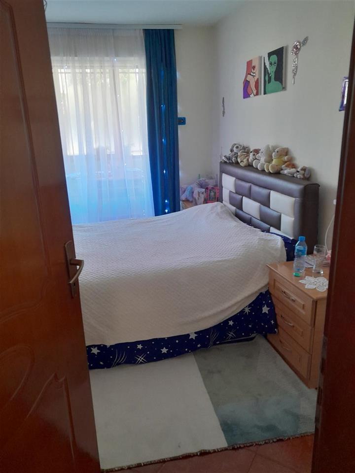 Okazion shitet shtepi private dhe dyqan ne patos lagja 1 maj