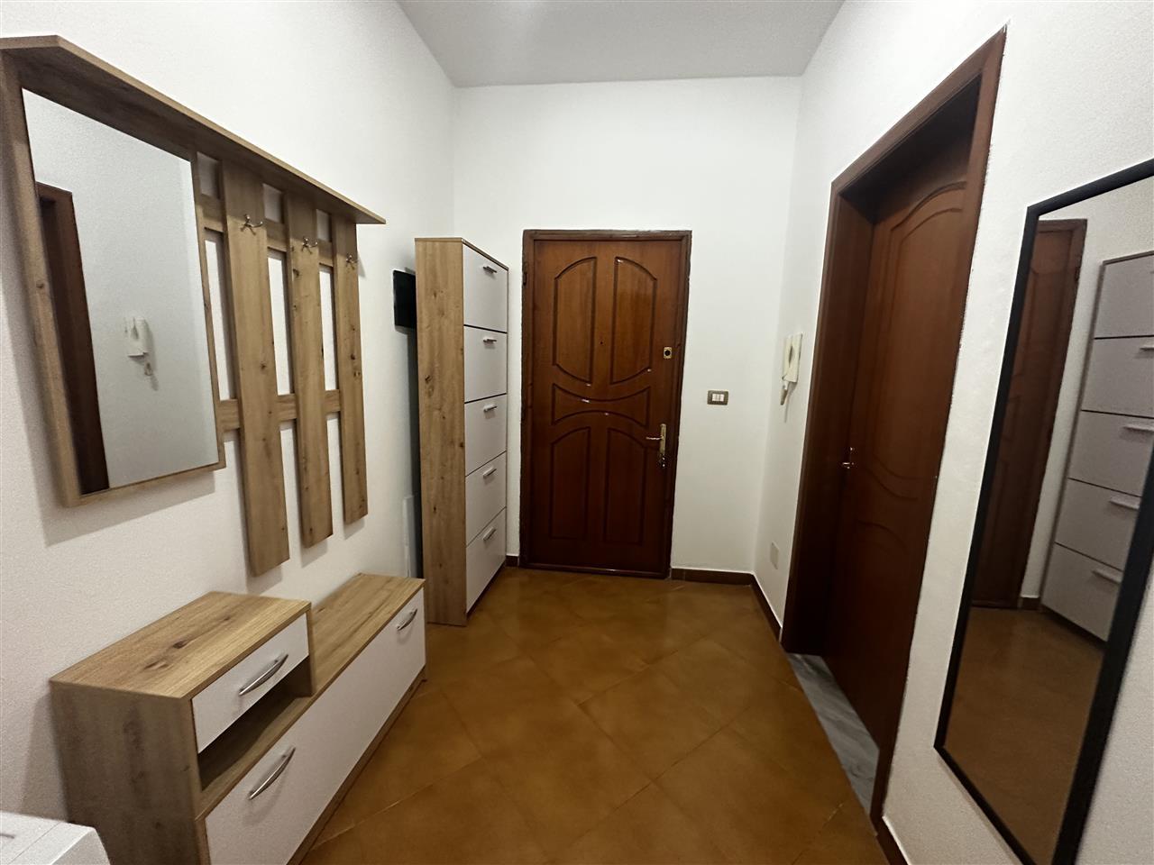 Apartament 1+1+Post parkimi me Qira – Komuna e Parisit