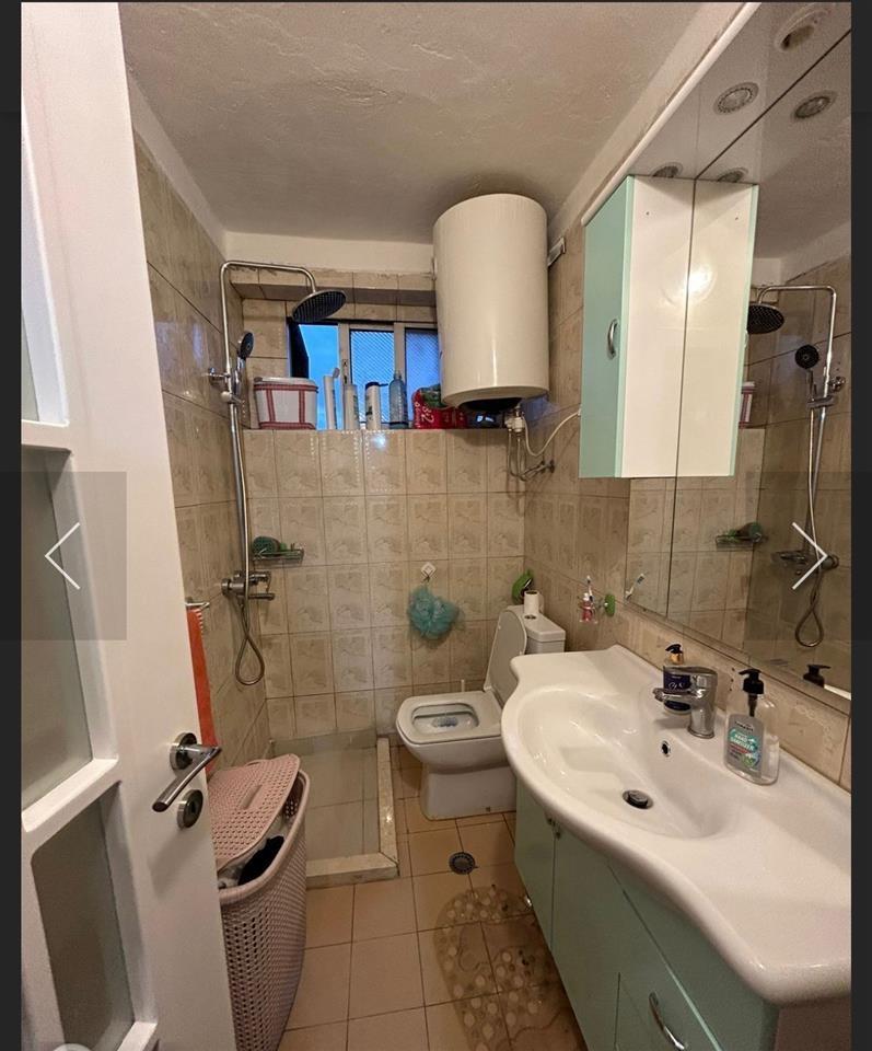 Apartament 2+1 me Qera Restorant Durrsi