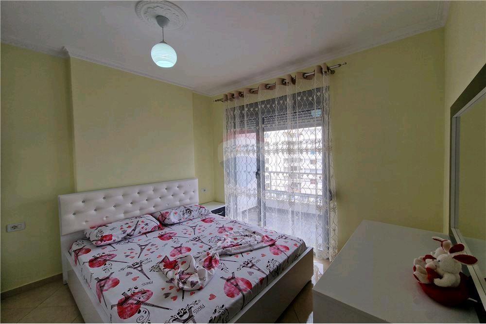 Apartament 2+1 me qera ne Skele,Vlore