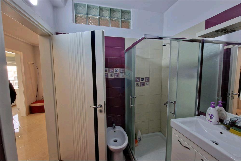 Apartament 2+1 me qera ne Skele,Vlore