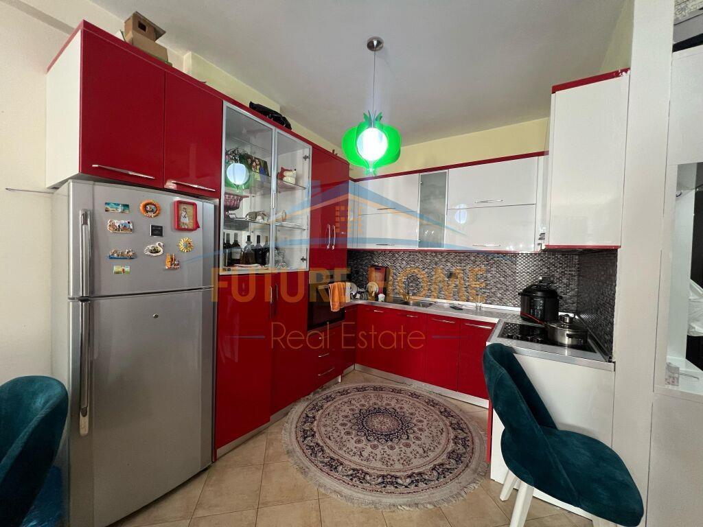 Shitet, Apartament 1+1, Misto Mame