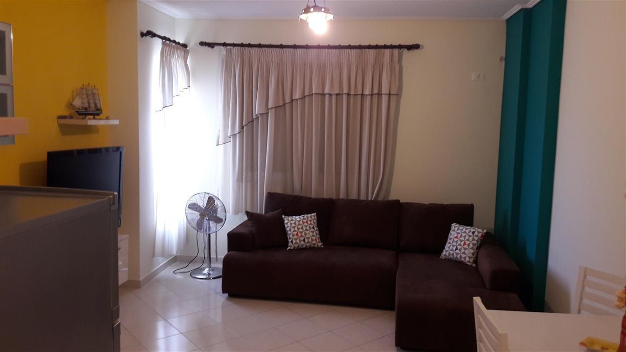 Jepet me qera apartament 1+1, Uji i Ftohtë, Vlorë