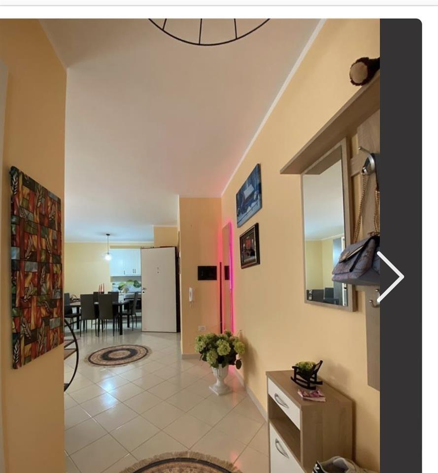 Apartament me qera
