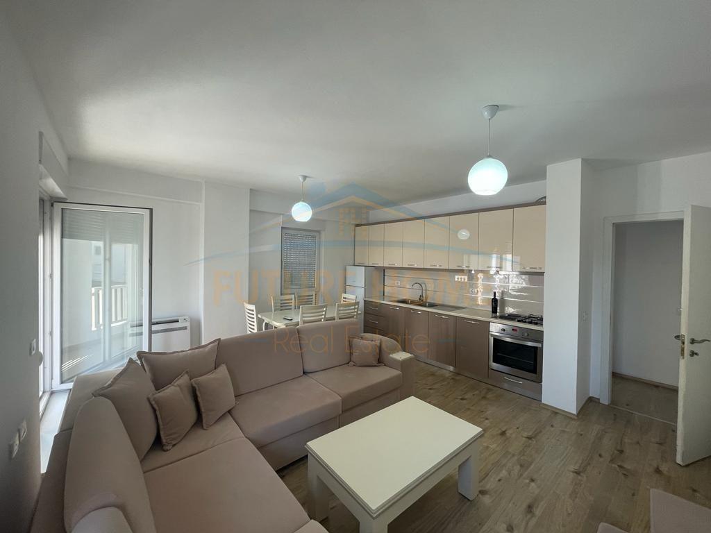 Qera, Apartament 2+1, Kopmpleksi Kontakt