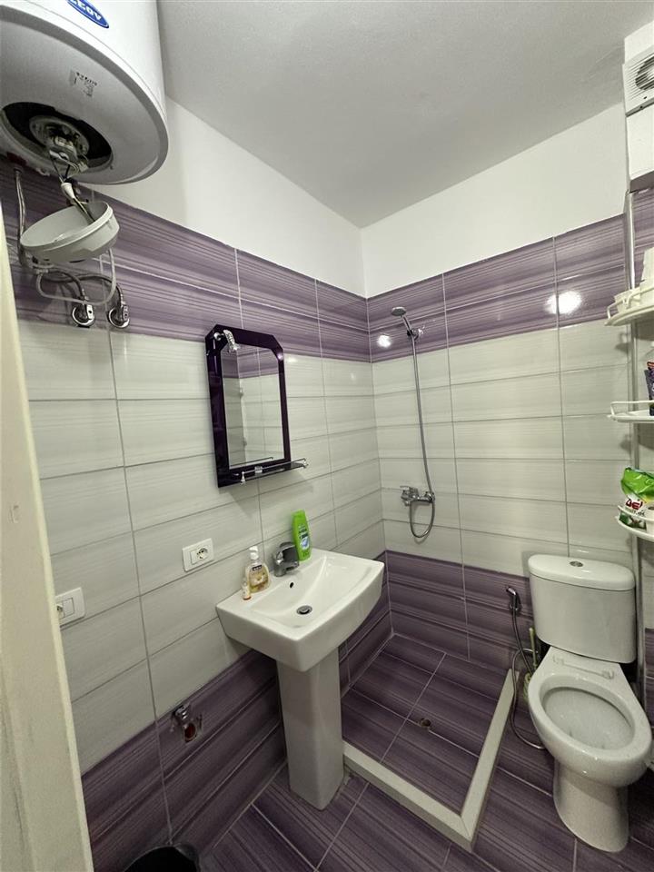 Shitet apartament në qendër të Sarandës