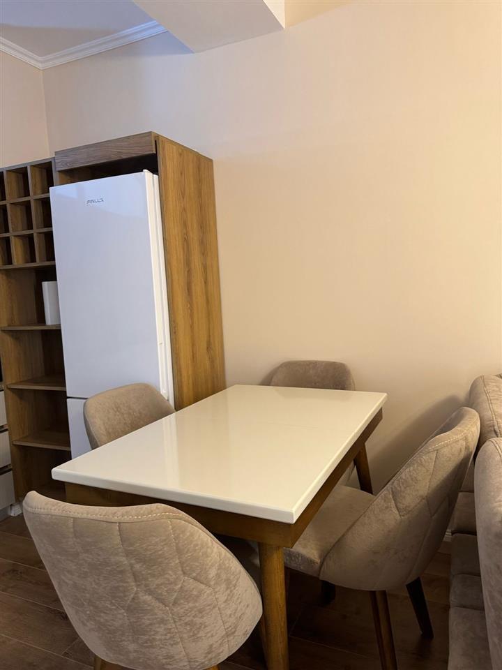 Apartament me qera farmacia 10