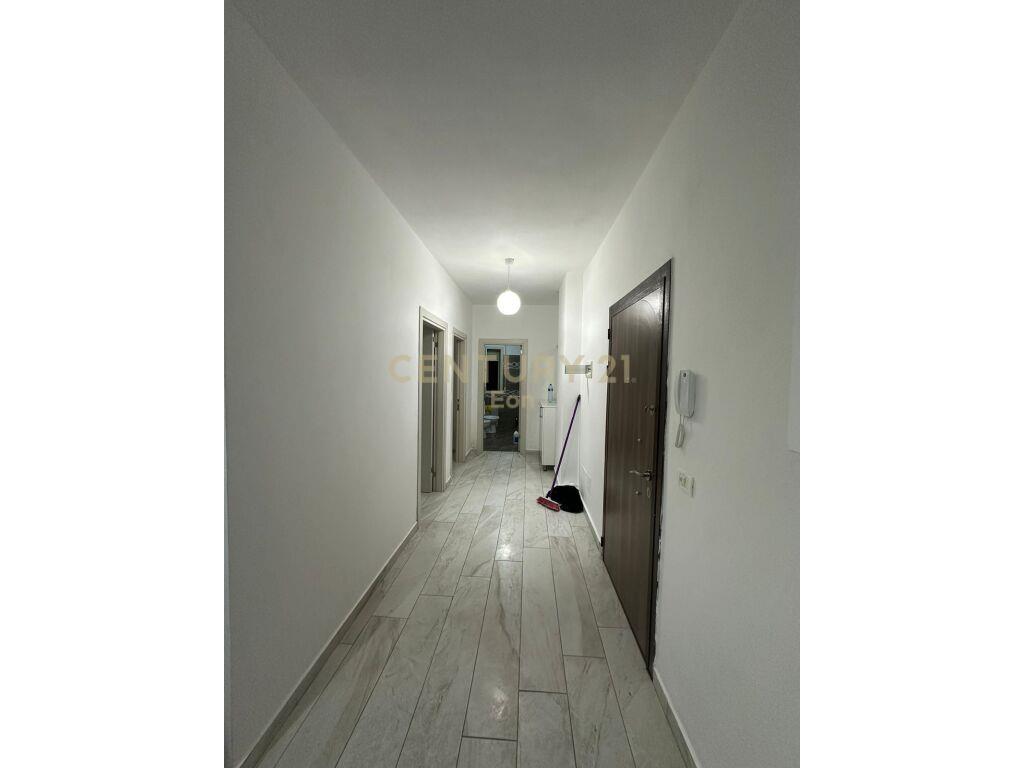 Apartament 2+1 me Qira prane Spitalit, Durrës – 350€ | 78.31