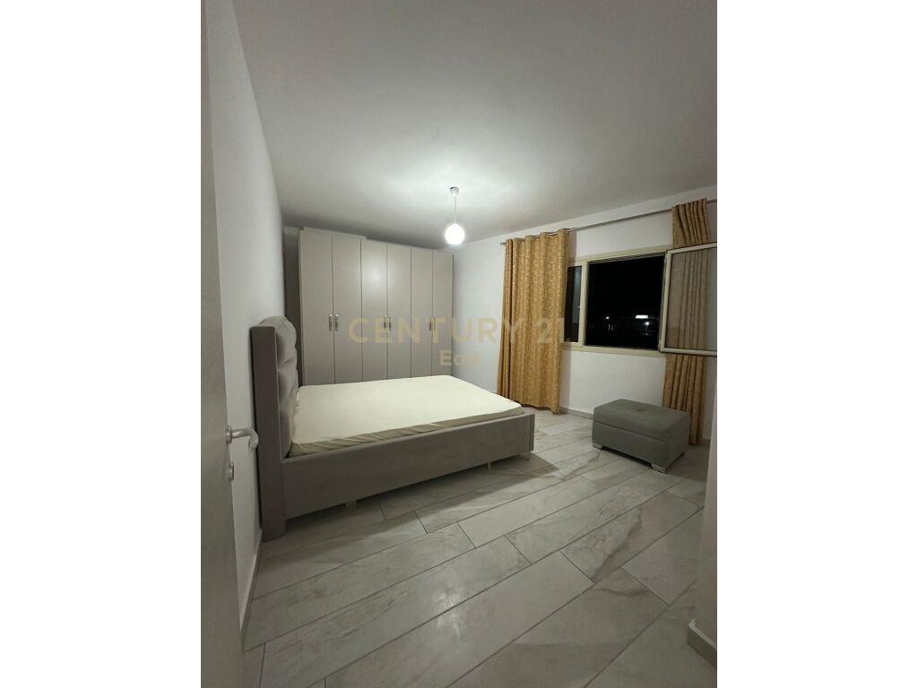 Apartament 2+1 me Qira prane Spitalit, Durrës – 350€ | 78.31