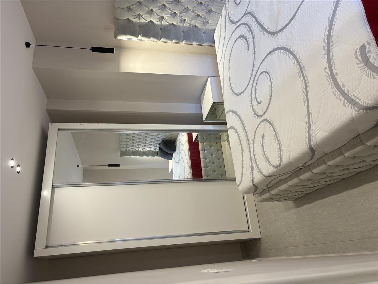 1+1 me qera Fresk,super mobilim