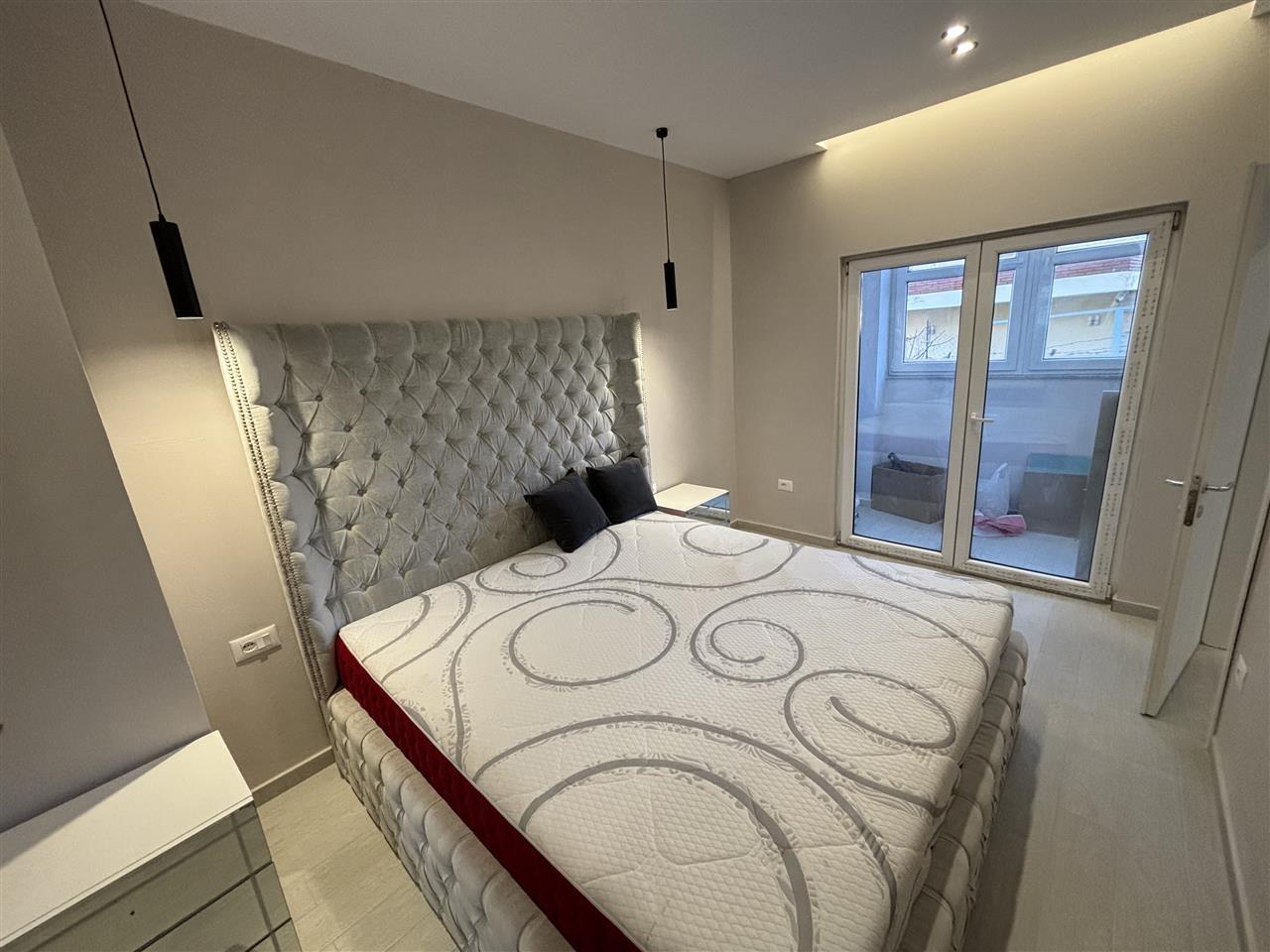 1+1 me qera Fresk,super mobilim