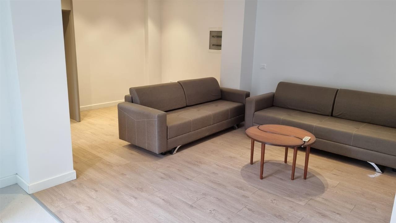 Apartament me oborr ne plazhin e Golemit, Durres