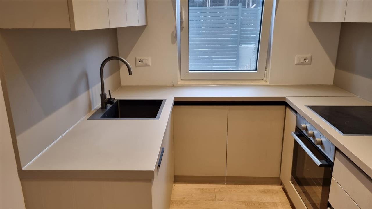 Apartament me oborr ne plazhin e Golemit, Durres