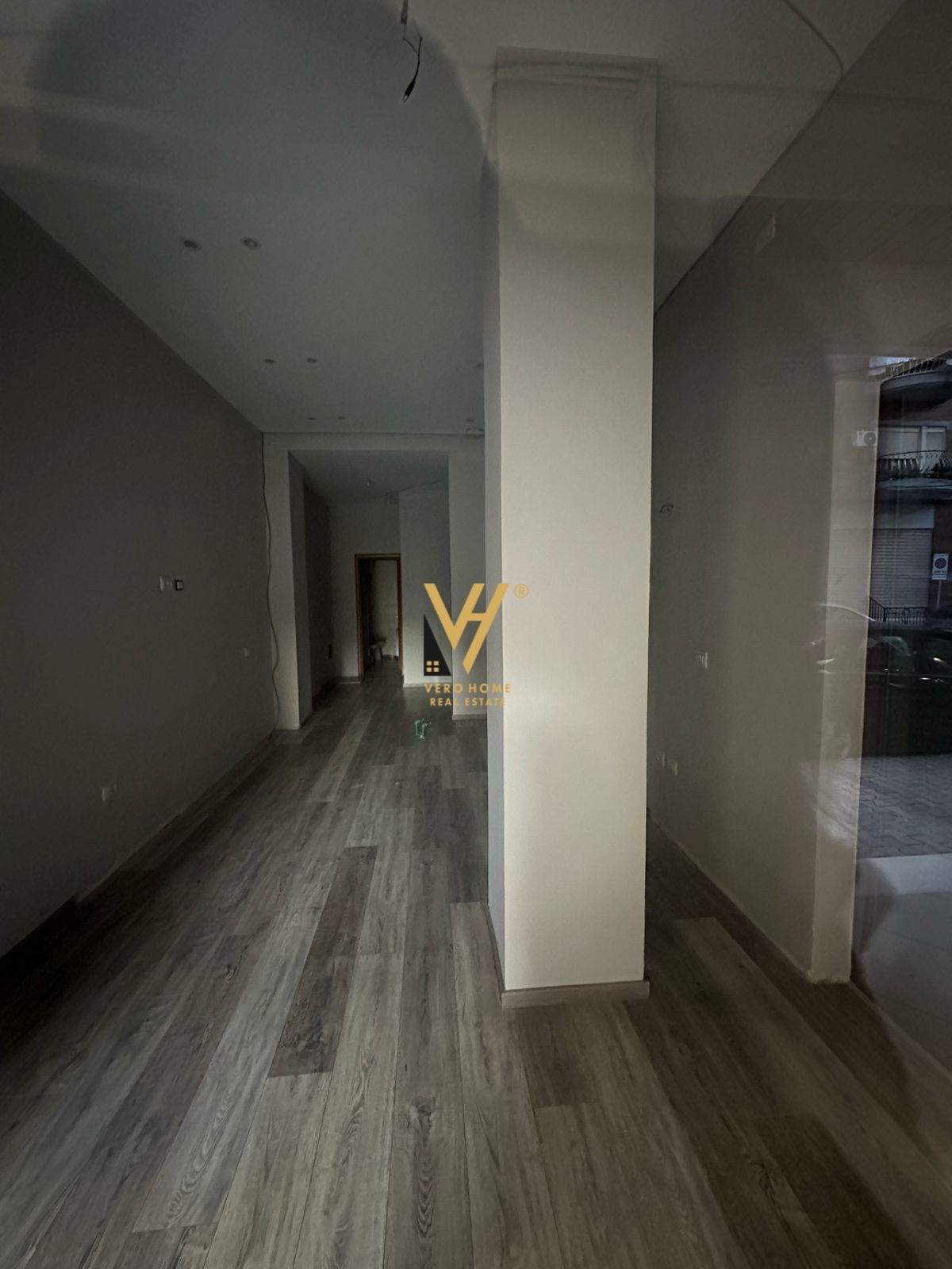 DYQAN 34 M2 TE MYSLYM SHYRI 50.000 LEKE