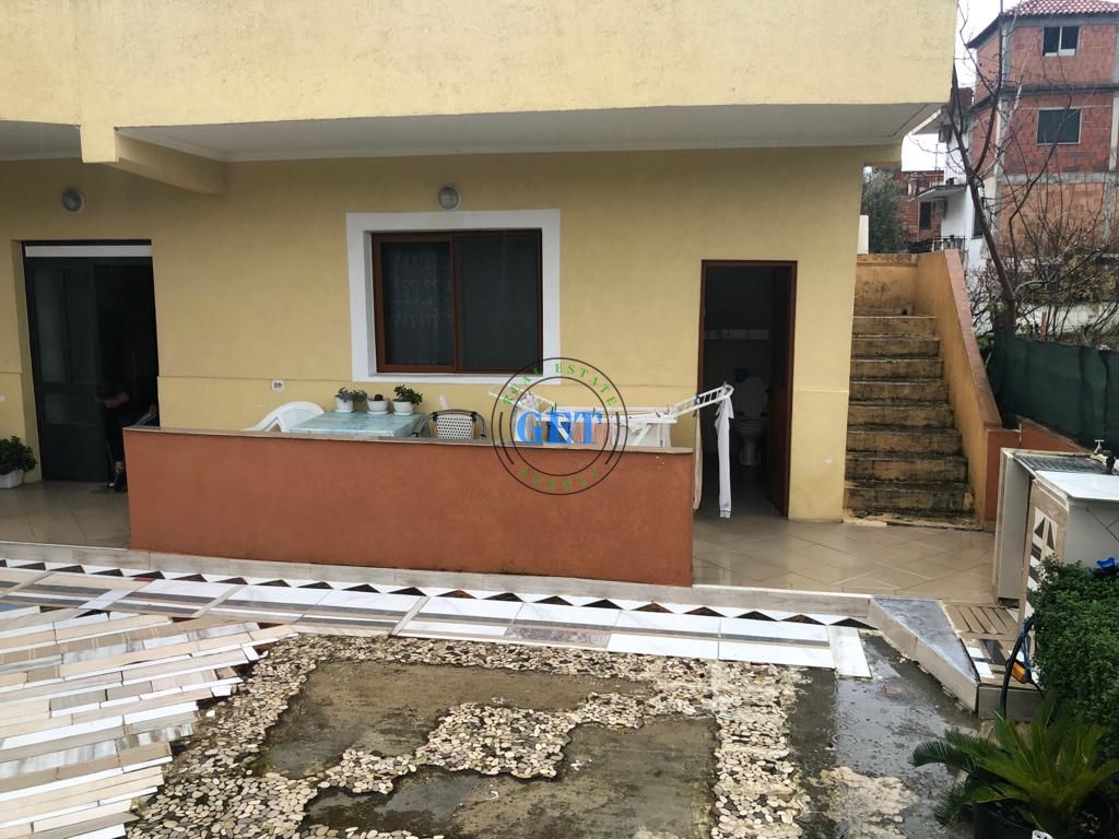 Shitet, Shtëpi Private në Plazh Iliria, Durres.