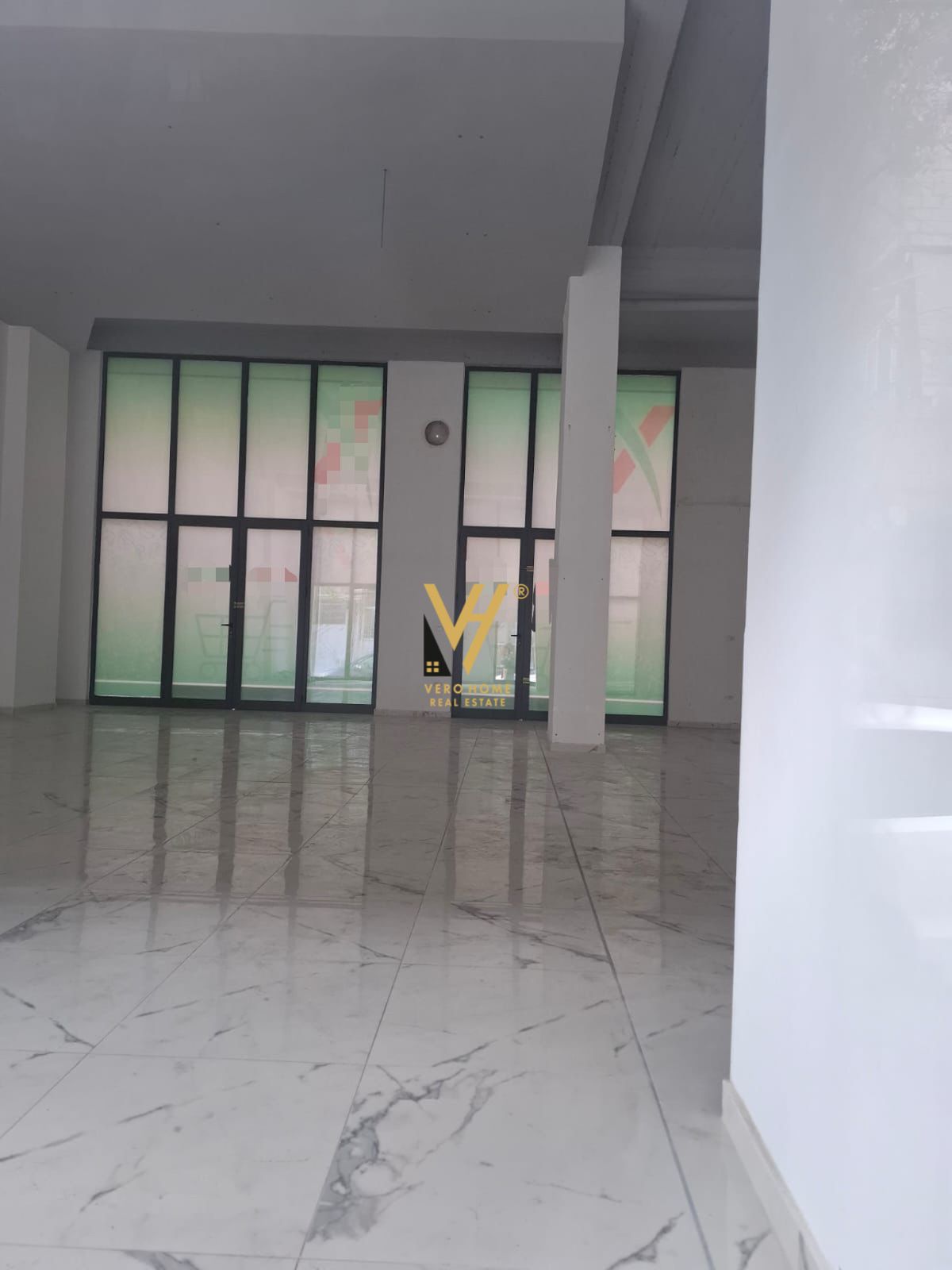 DYQAN 200 M2 TE IRFAN TOMINI 2.000 EURO