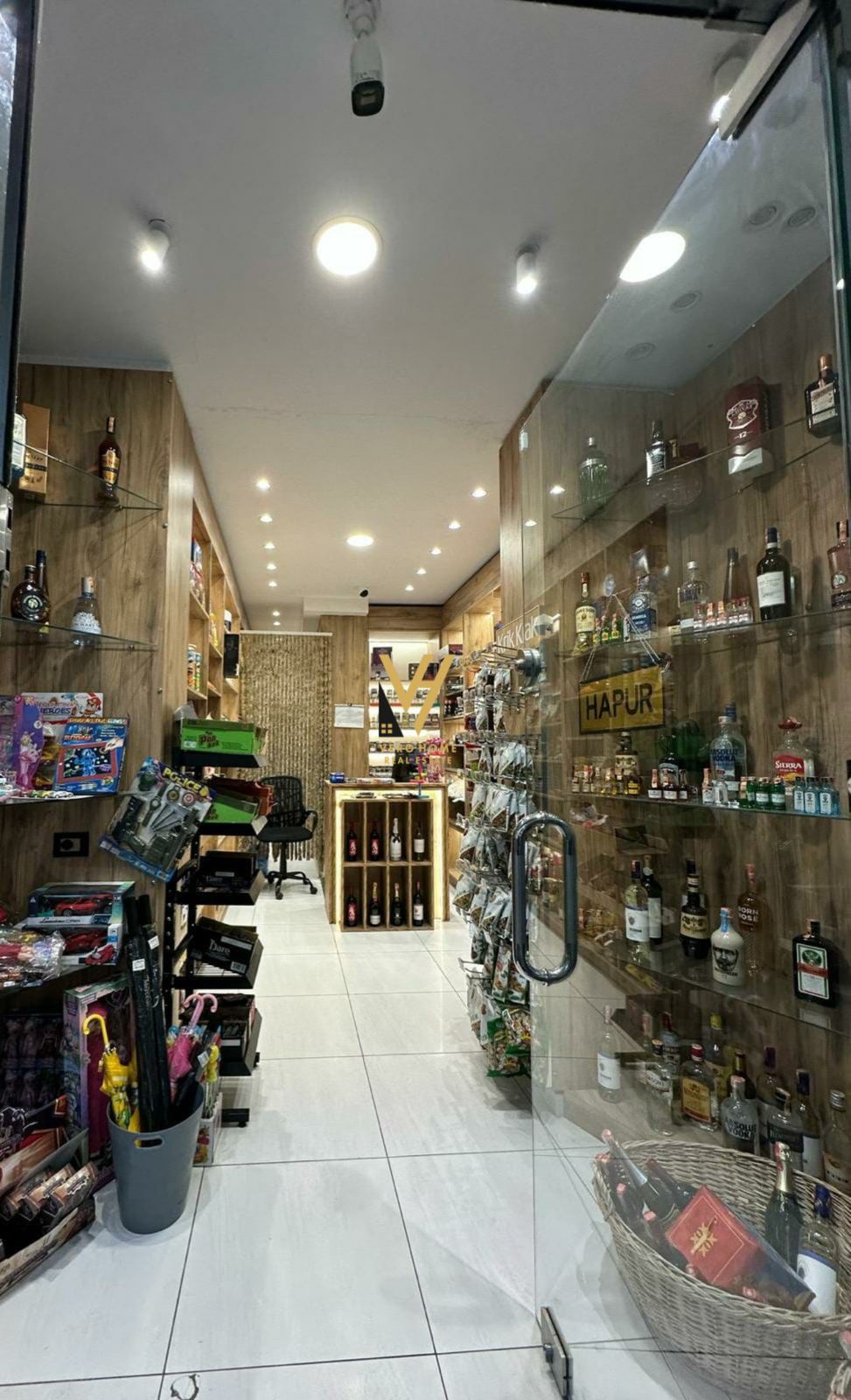 TOBACHINO TE 21 DHJETORI 11.000 EURO