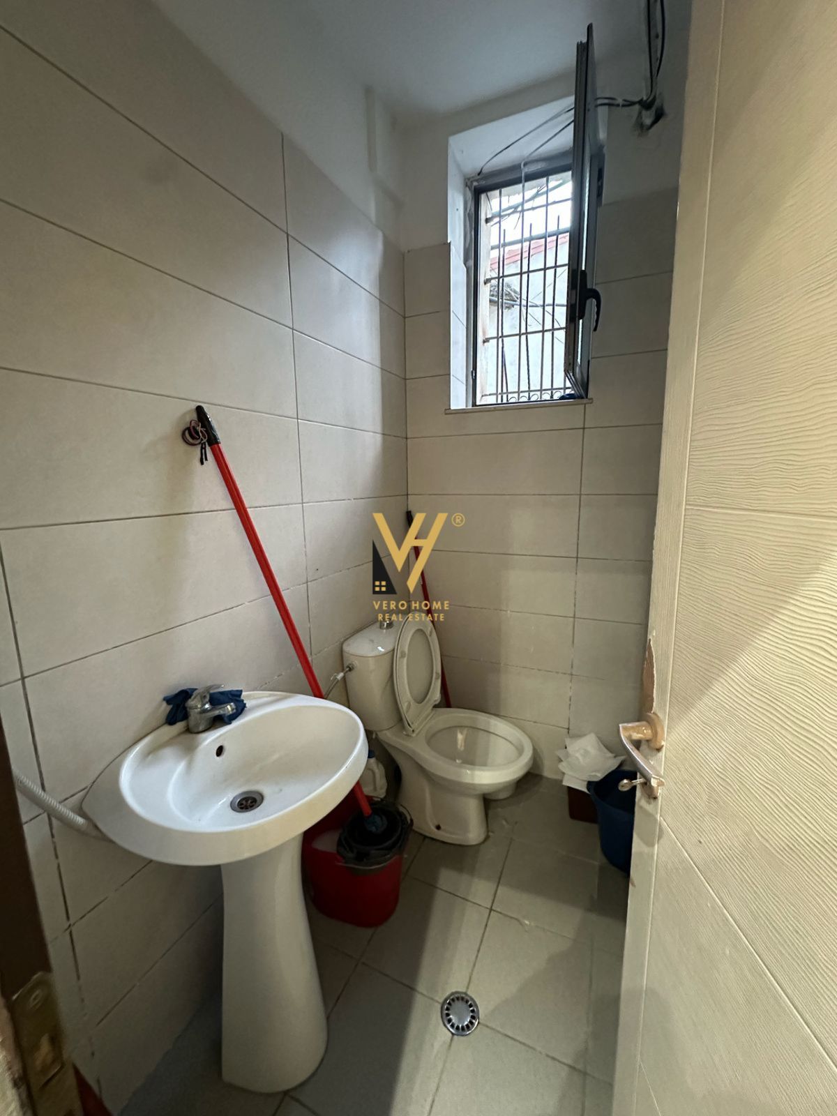 TOBACHINO TE 21 DHJETORI 11.000 EURO