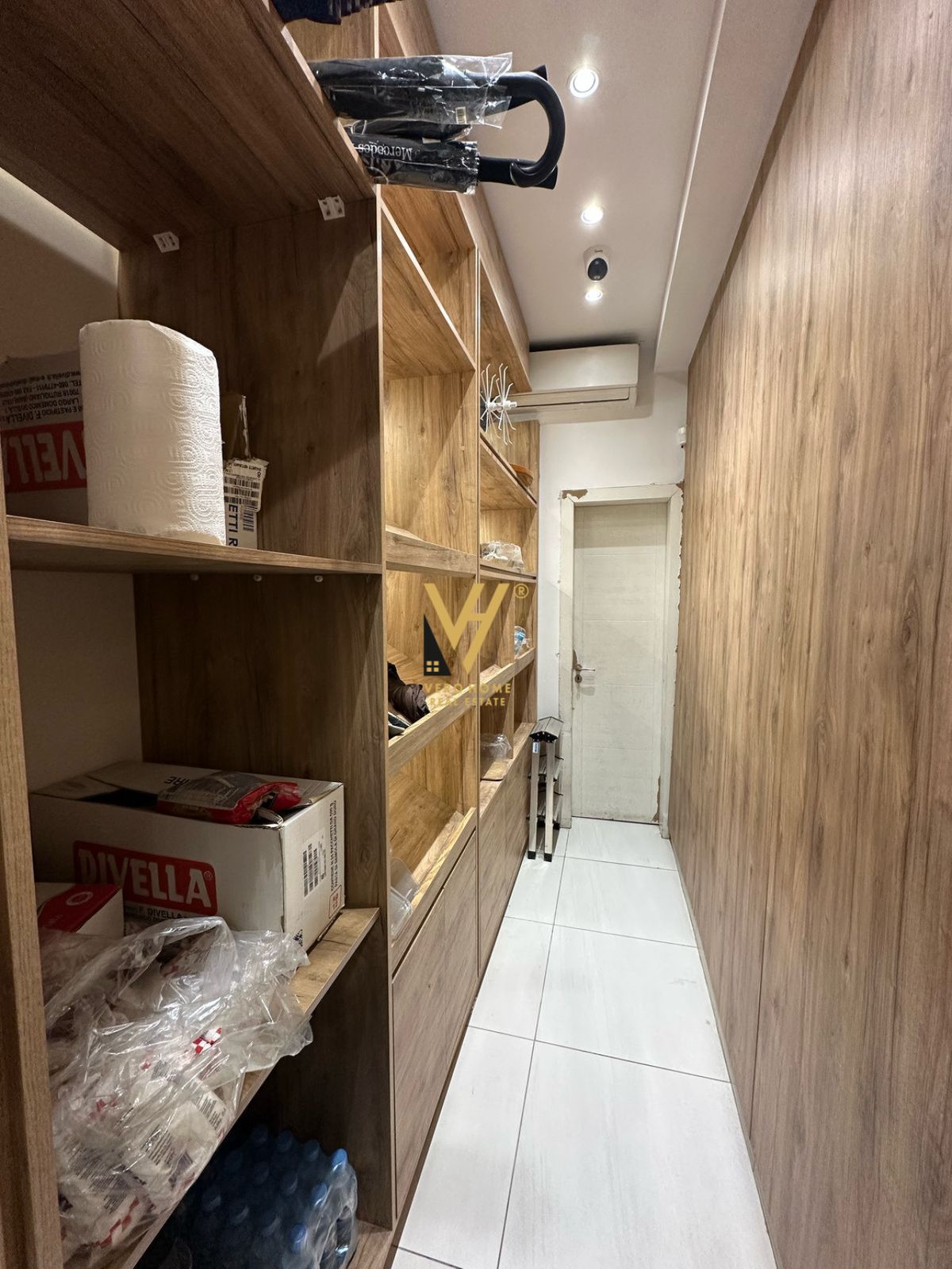 TOBACHINO TE 21 DHJETORI 11.000 EURO