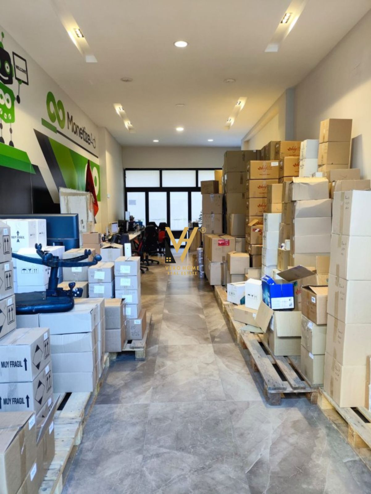 DYQAN 86 M2 ME QERA TE 21 DHJETORI 900 EURO