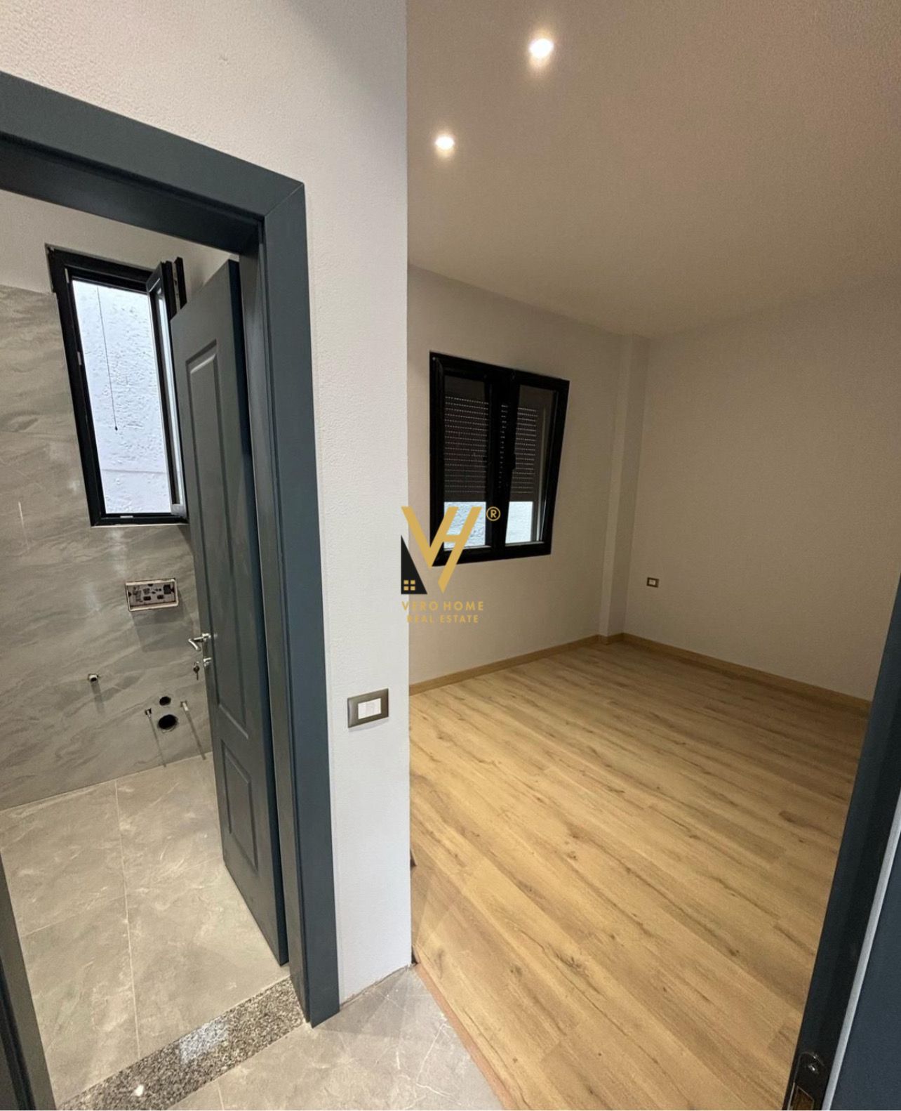 AMBIENT 80M2 ME QERA NE QENDER 110.000 LEKE