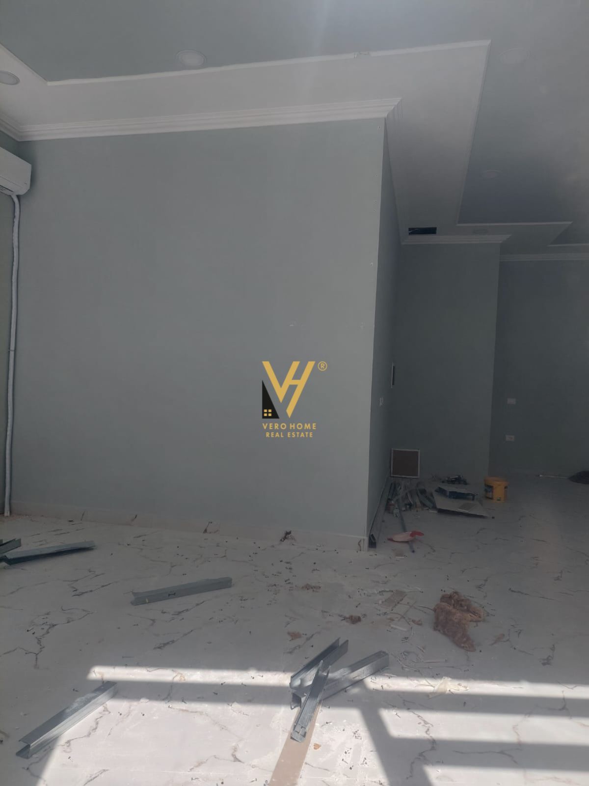 DYQAN 60 M2 ME QERA TE DONIKA CENTER 1.500 EURO