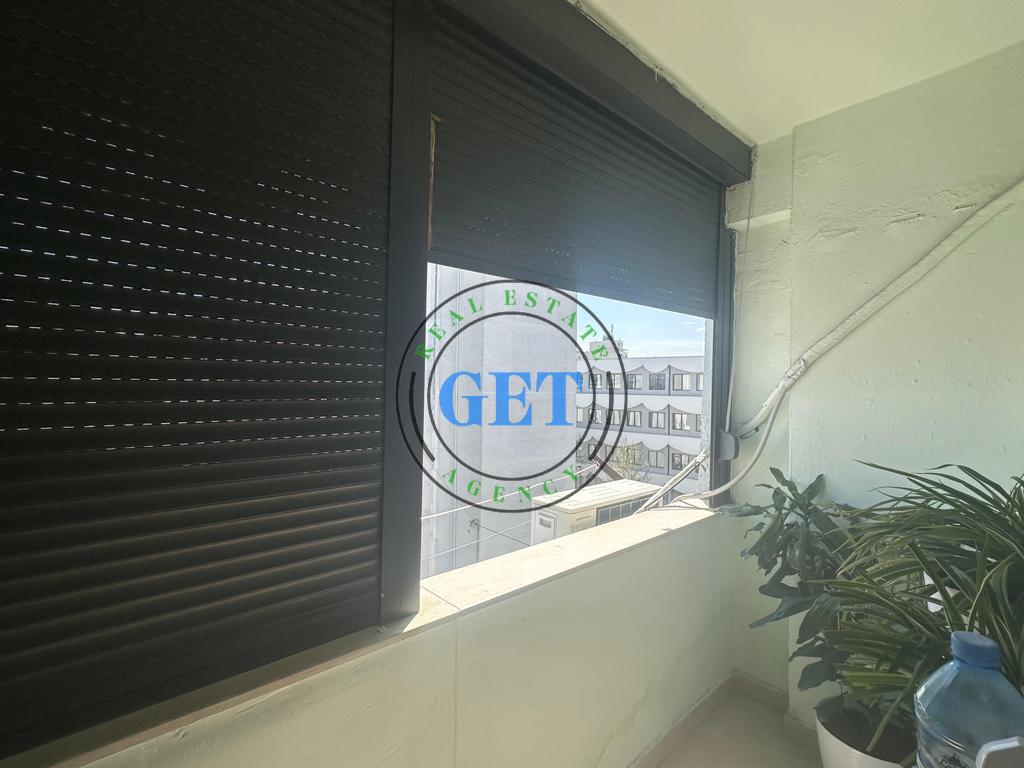 Shitet Apartament 2+1,Prane Shkolles “Qemal Mici