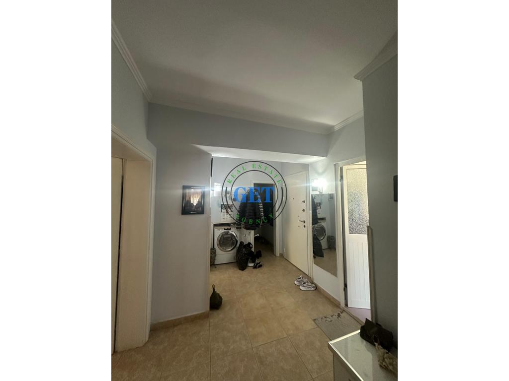 Shitet Apartament 2+1,Prane Shkolles “Qemal Mici