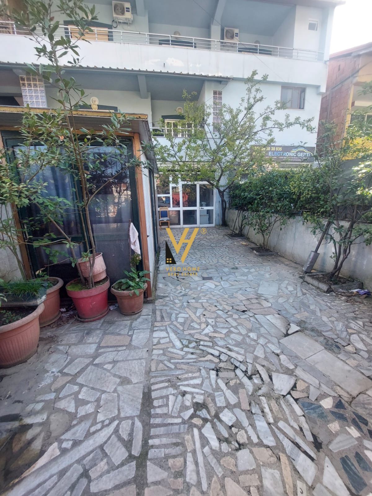 MAGAZINE TE ISH FUSHA E AVIACIONIT 40.000 LEKE