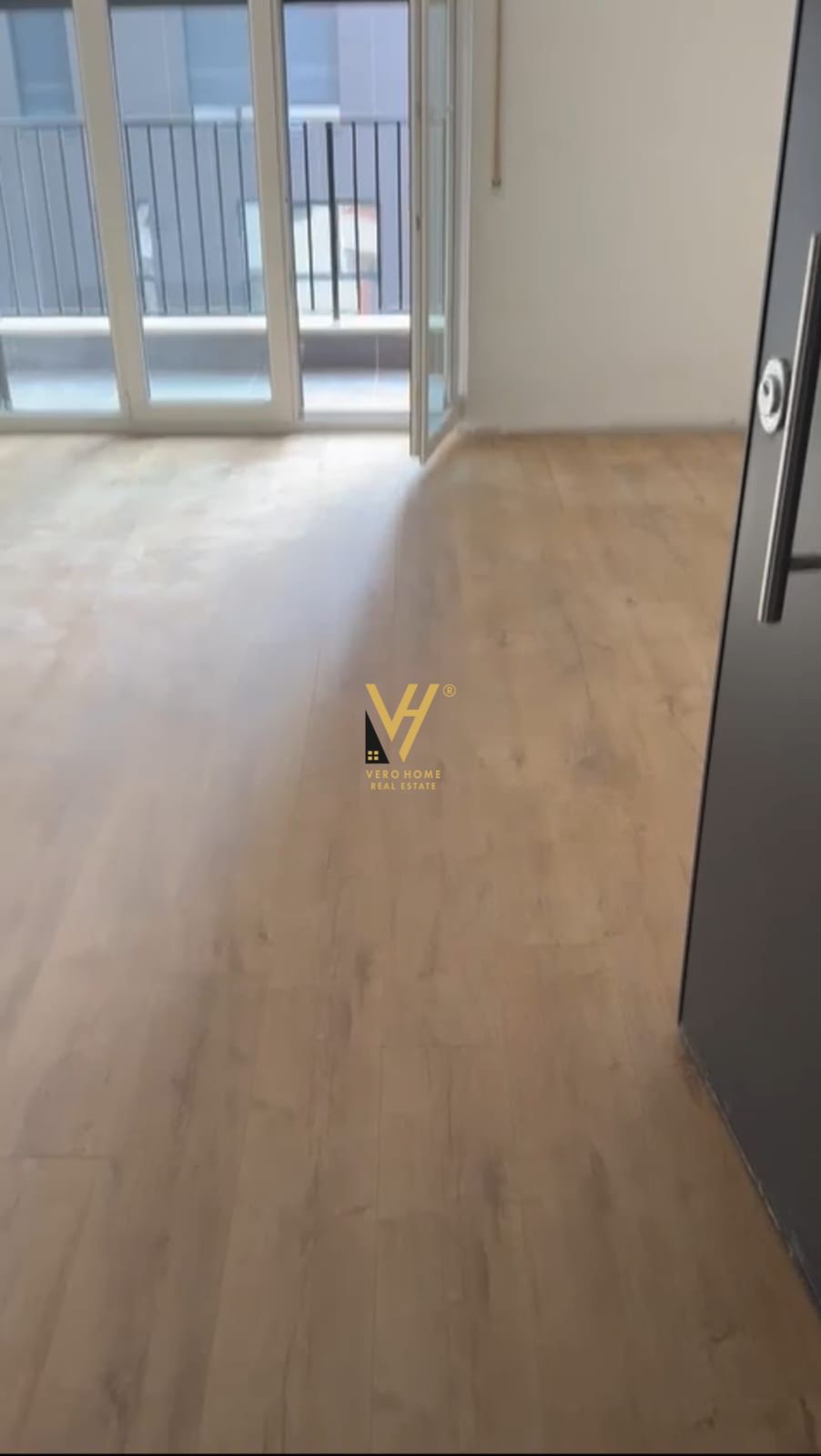 ZYRE 60 M2 ME QERA NE LAPRAKE 60.000 LEKE