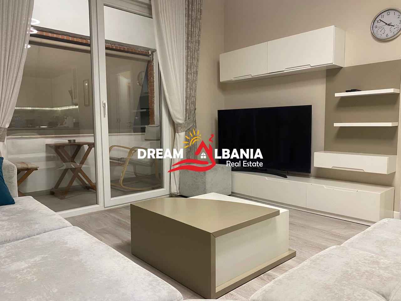 Apartament 2+1+2 poste parkimi ne kompleksin Golde