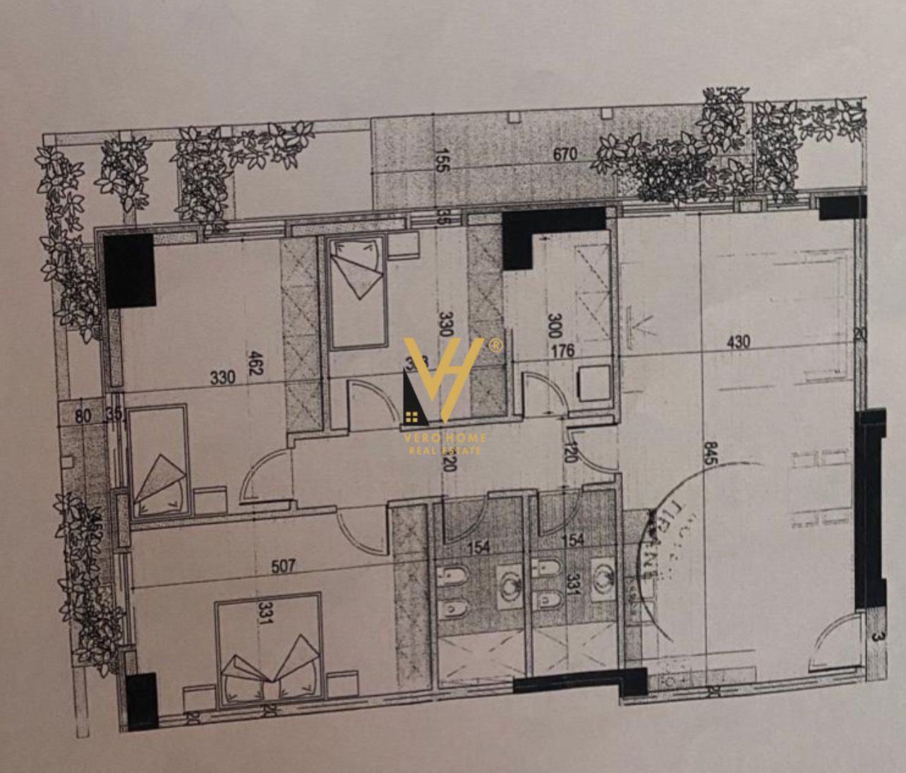 ZYRE 160M2 ME QERA TE GARDEN BUILDING 2.000 EURO