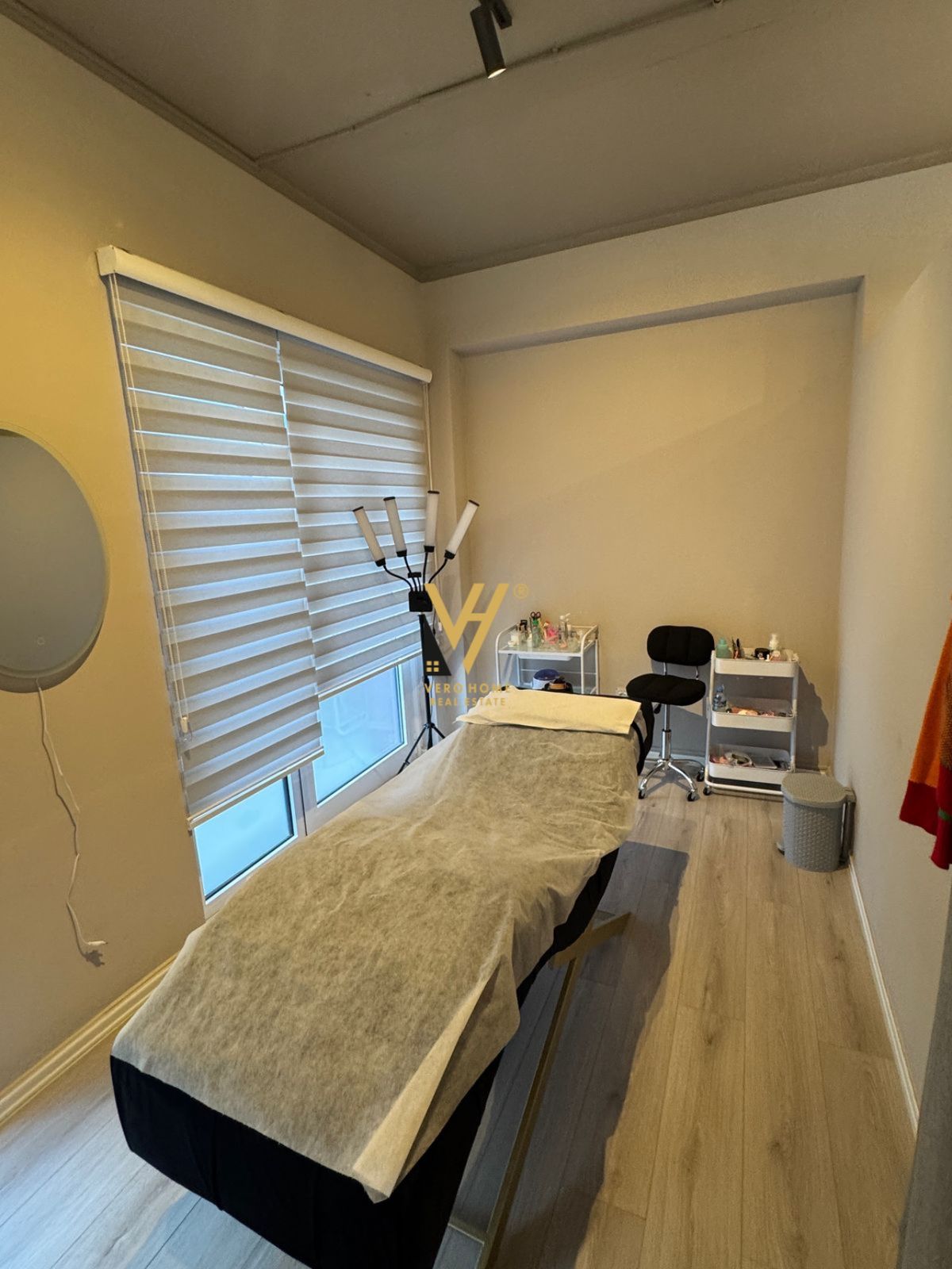 BIZNES ESTETIKE TE 21 DHJETORI 12.000 EURO