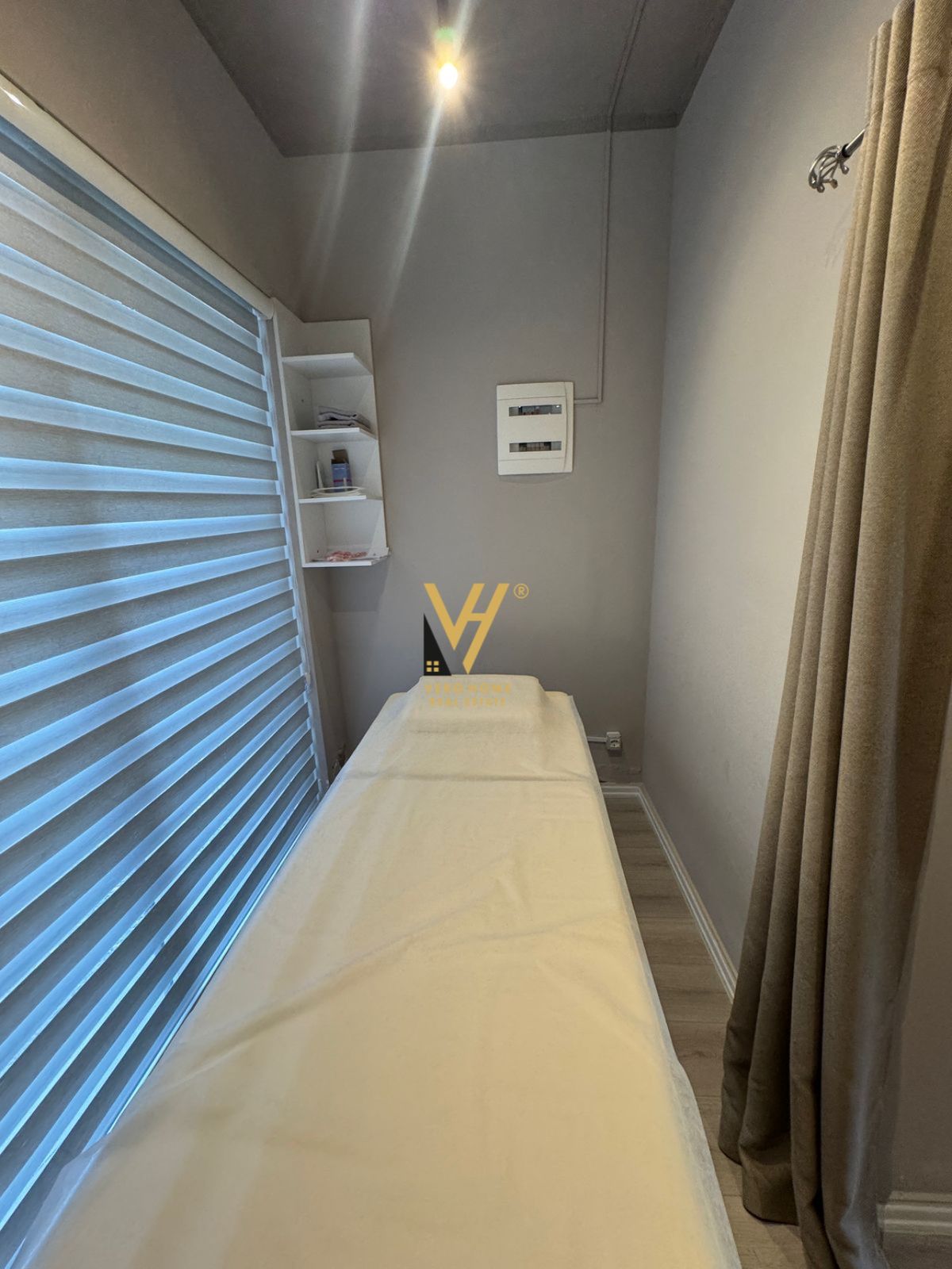 BIZNES ESTETIKE TE 21 DHJETORI 12.000 EURO