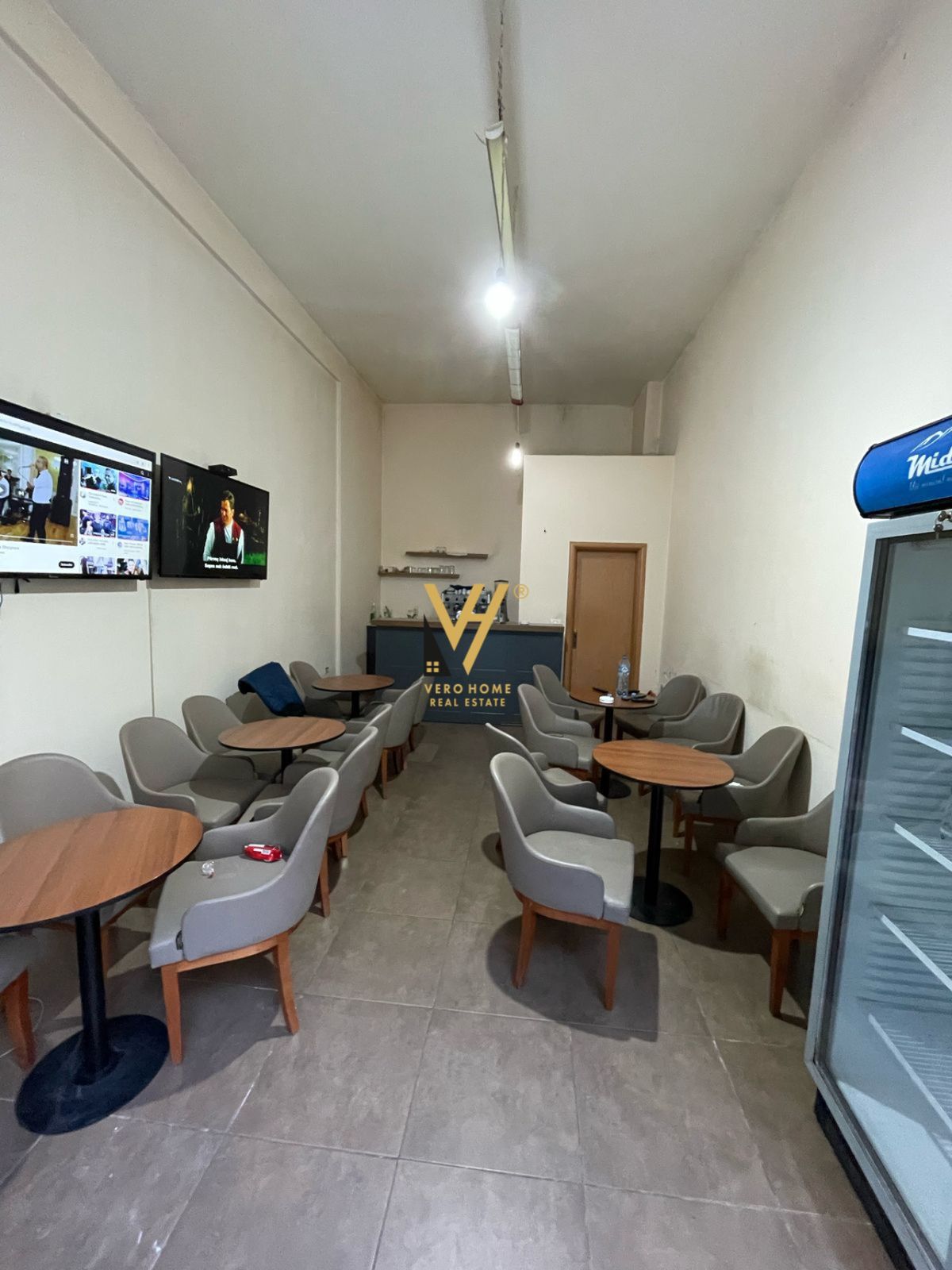 AMBIENT 35 M2 TE KOMUNA E PARISIT 550 EURO